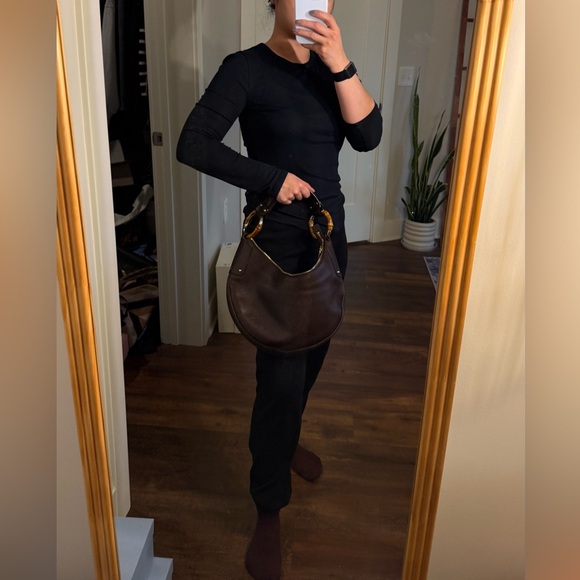 VINTAGE Gucci Brown Leather Shoulder Bag with Bamboo Handles - Picture 4 of 16